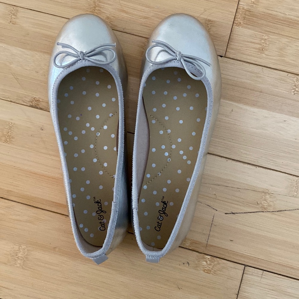 Cat and jack silver ballet flats